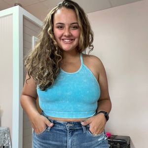 Meet your Posher, Cierra